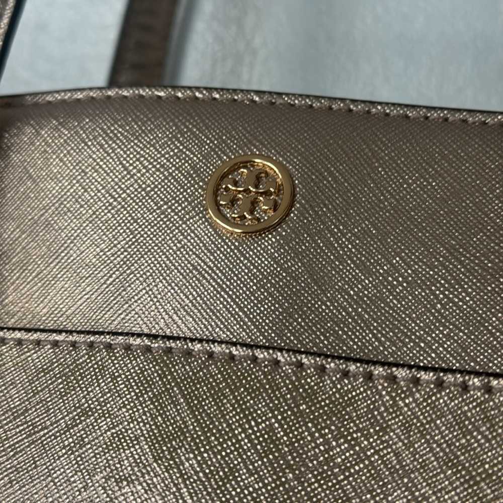 Rose Gold Tote // Tory Burch - Picture 5 of 9